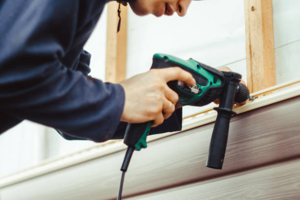 Siding Removal and Disposal in Conrad, IA